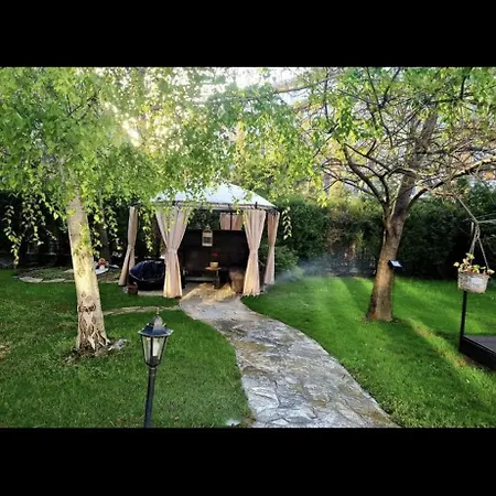 2 Bedrooms Anita A29 *