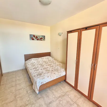 2 Bedrooms Anita A29 סאני ביץ'